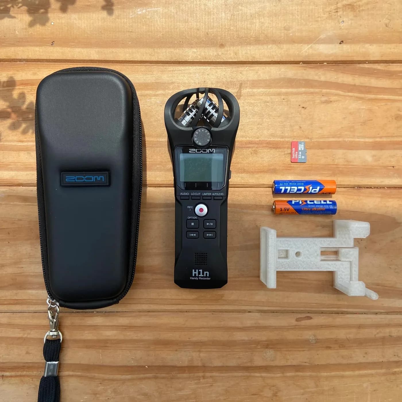 Grabadora Zoom H1N + estuche